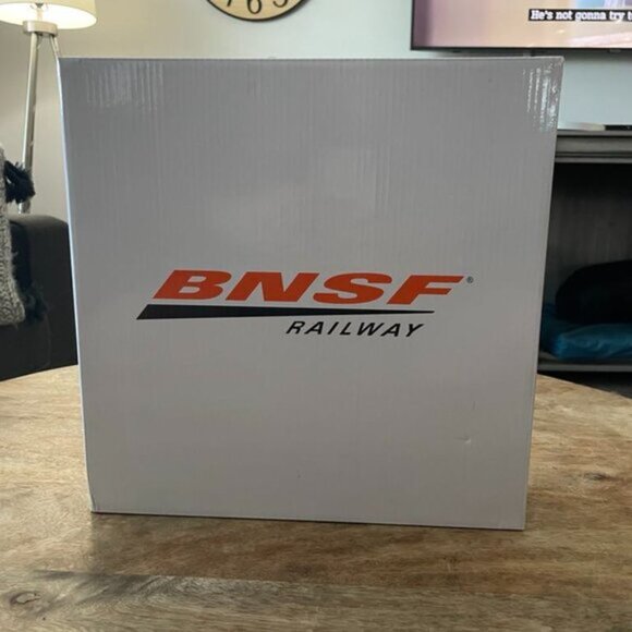 NEW BNSF 2020 Celebrating 25 Years Commemorative Collector Porcelain Plate - Picture 2 of 10